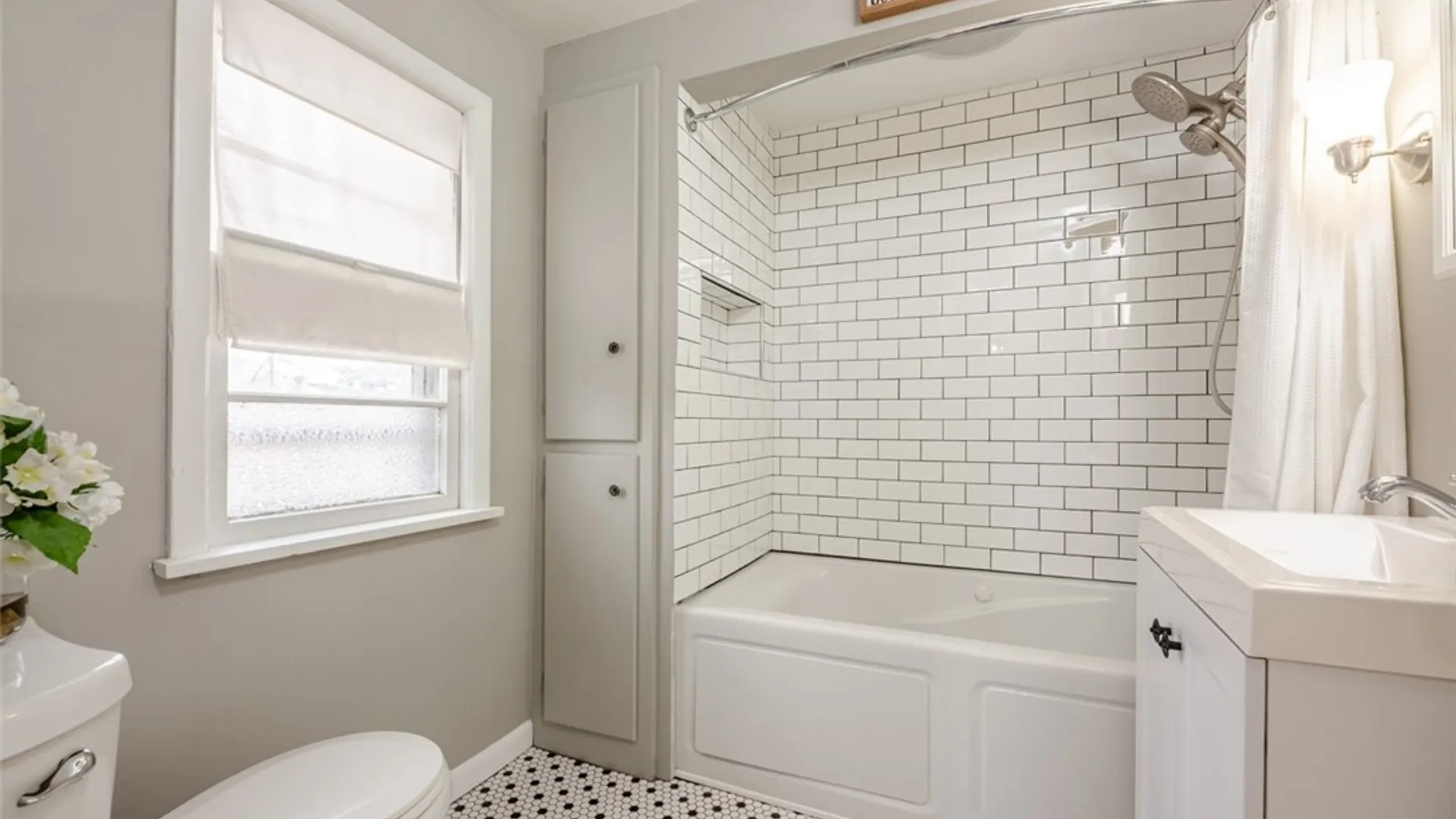 Property at 556 Wimbledon Road, Irondequoit, NY 14617 28