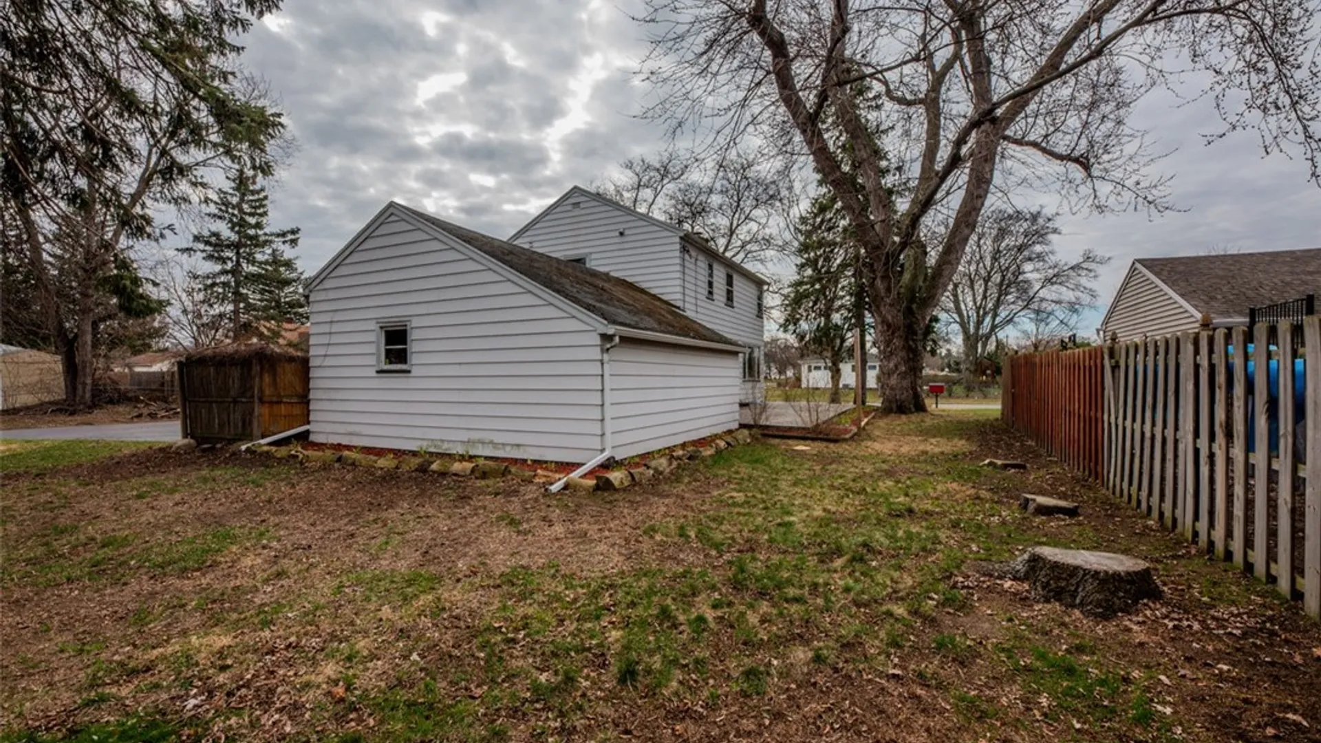 Property at 556 Wimbledon Road, Irondequoit, NY 14617 38