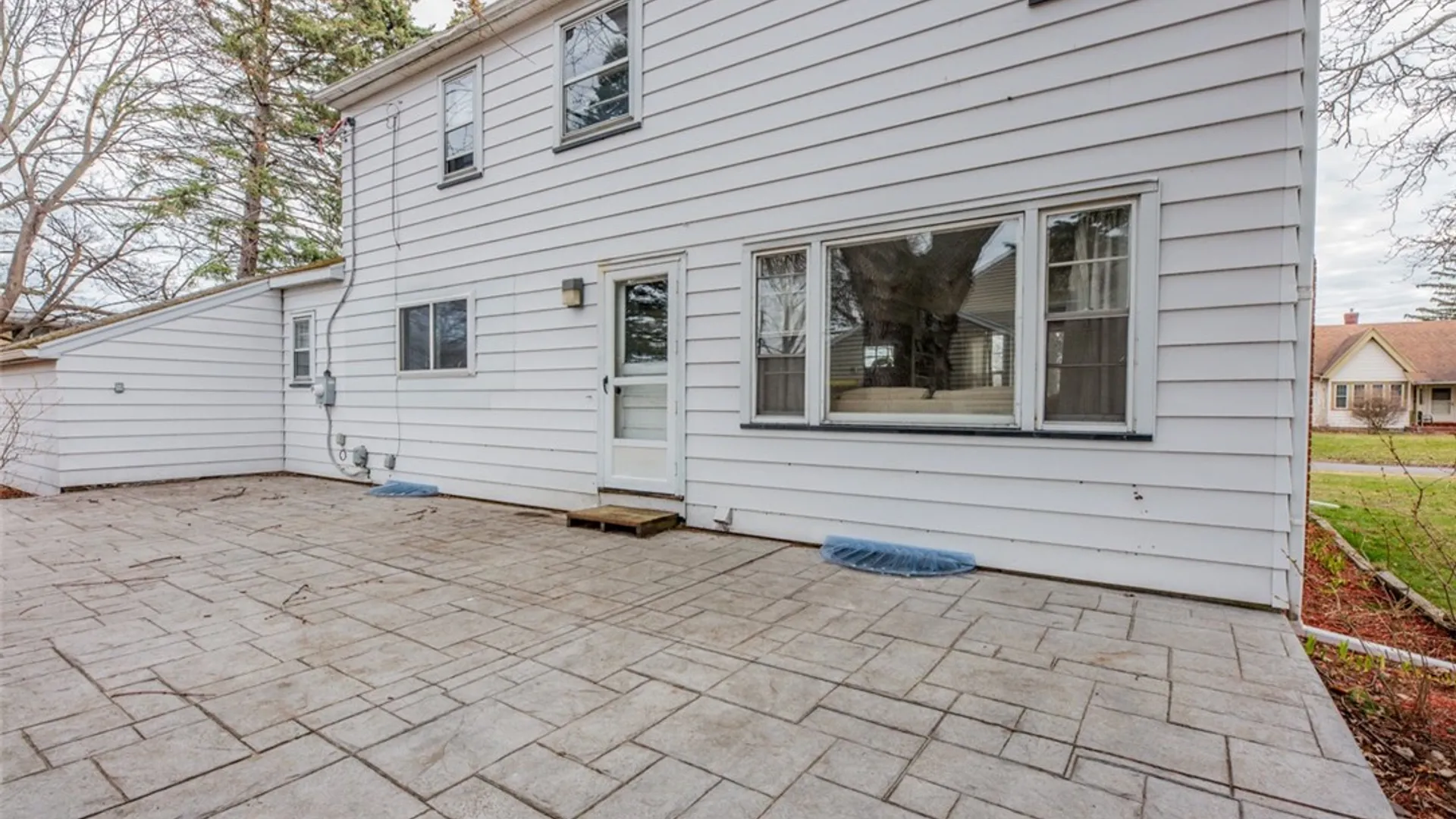 Property at 556 Wimbledon Road, Irondequoit, NY 14617 40