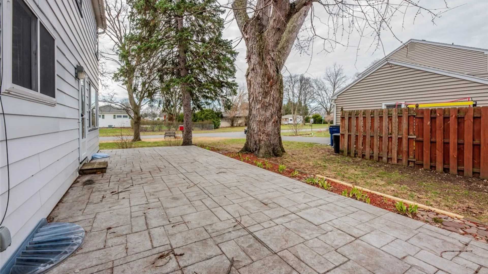 Property at 556 Wimbledon Road, Irondequoit, NY 14617 41