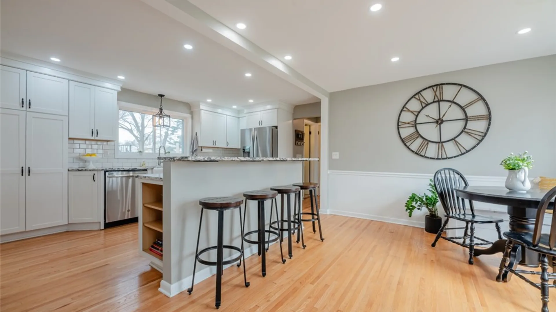 Property at 556 Wimbledon Road, Irondequoit, NY 14617 7