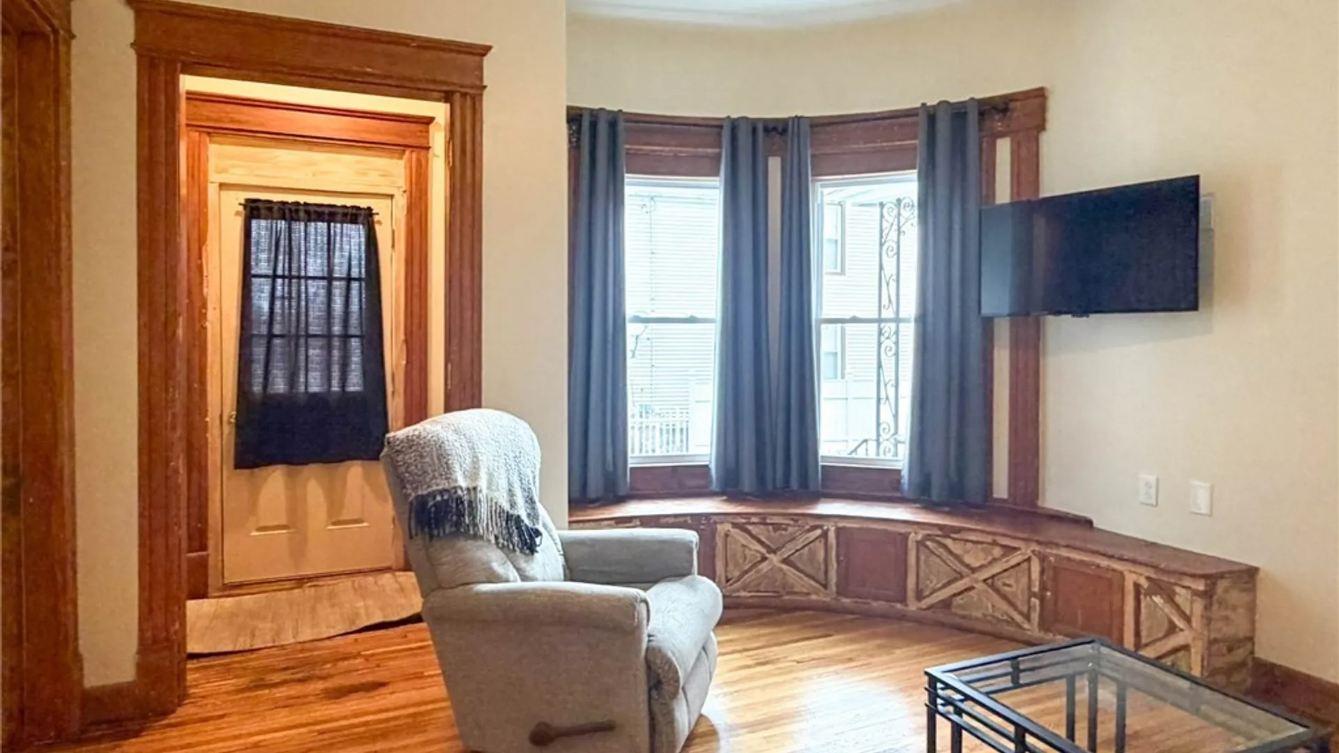 Property at 1015 White Place, Utica, NY 13501 4