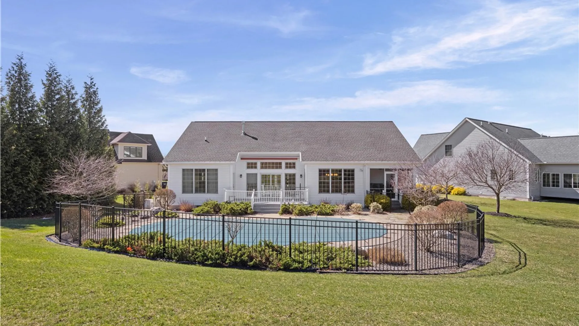 Property at 77 Stonefield Mews Lane, Henrietta, NY 14534 45