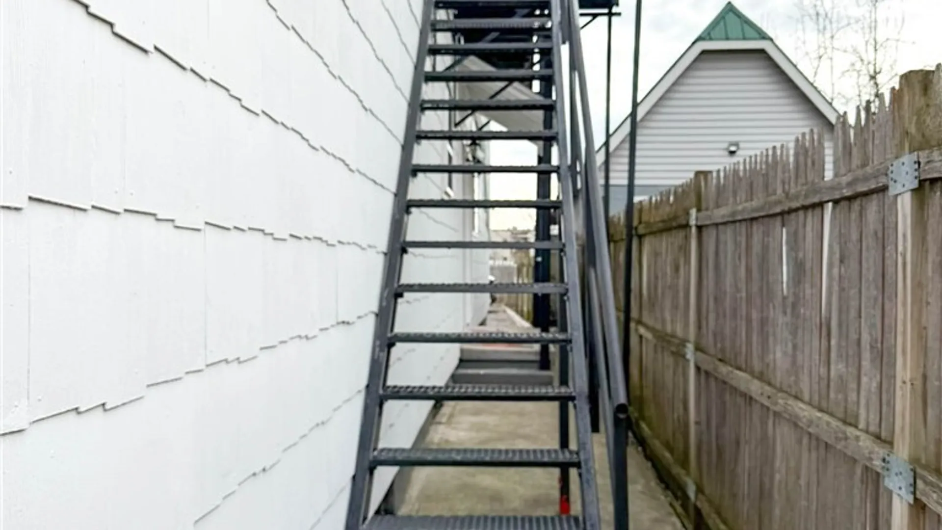 Property at 1017 White Place, Utica, NY 13501 27