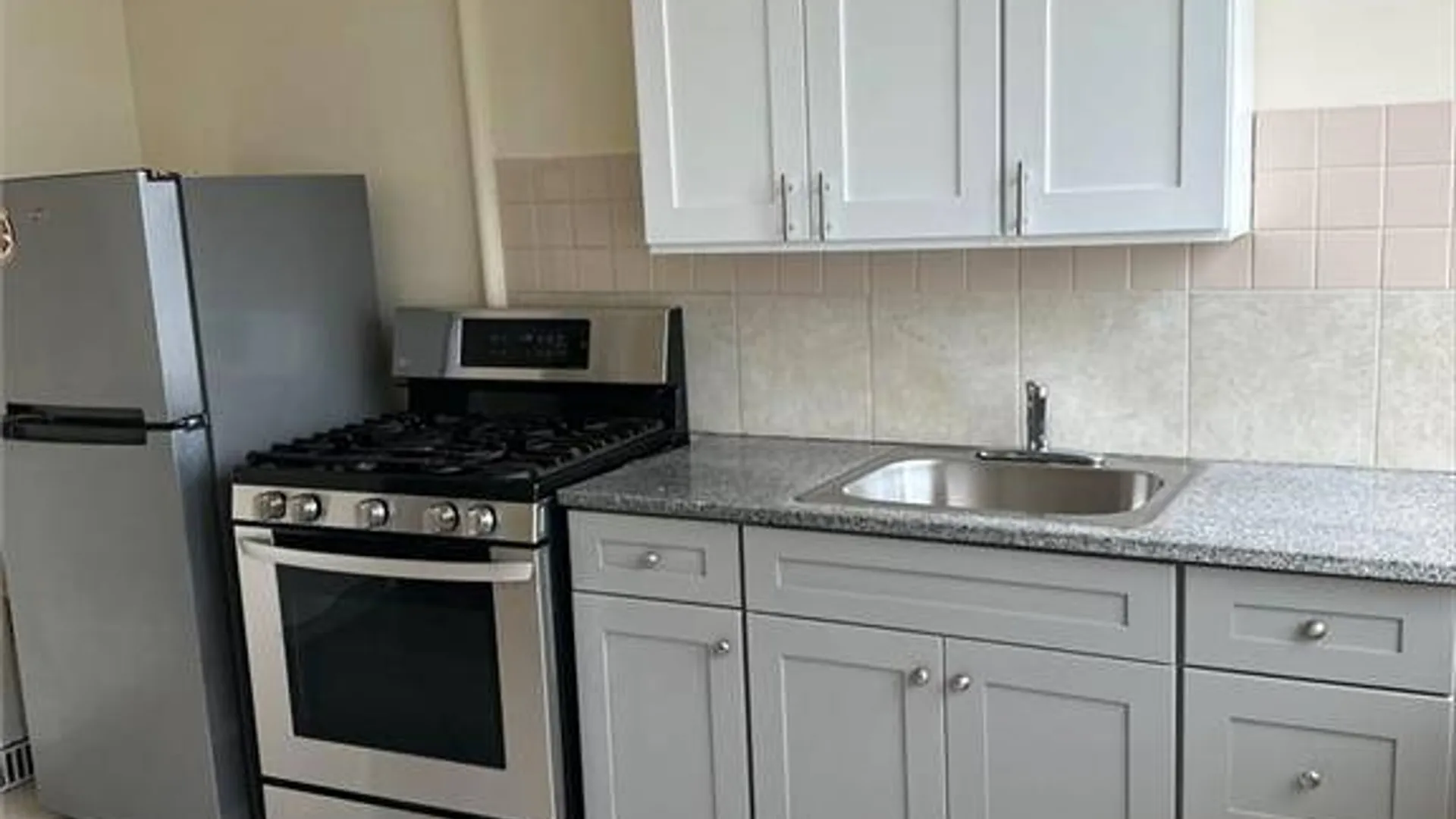Property at 1940 W 3rd St, Brooklyn, NY 11223 21