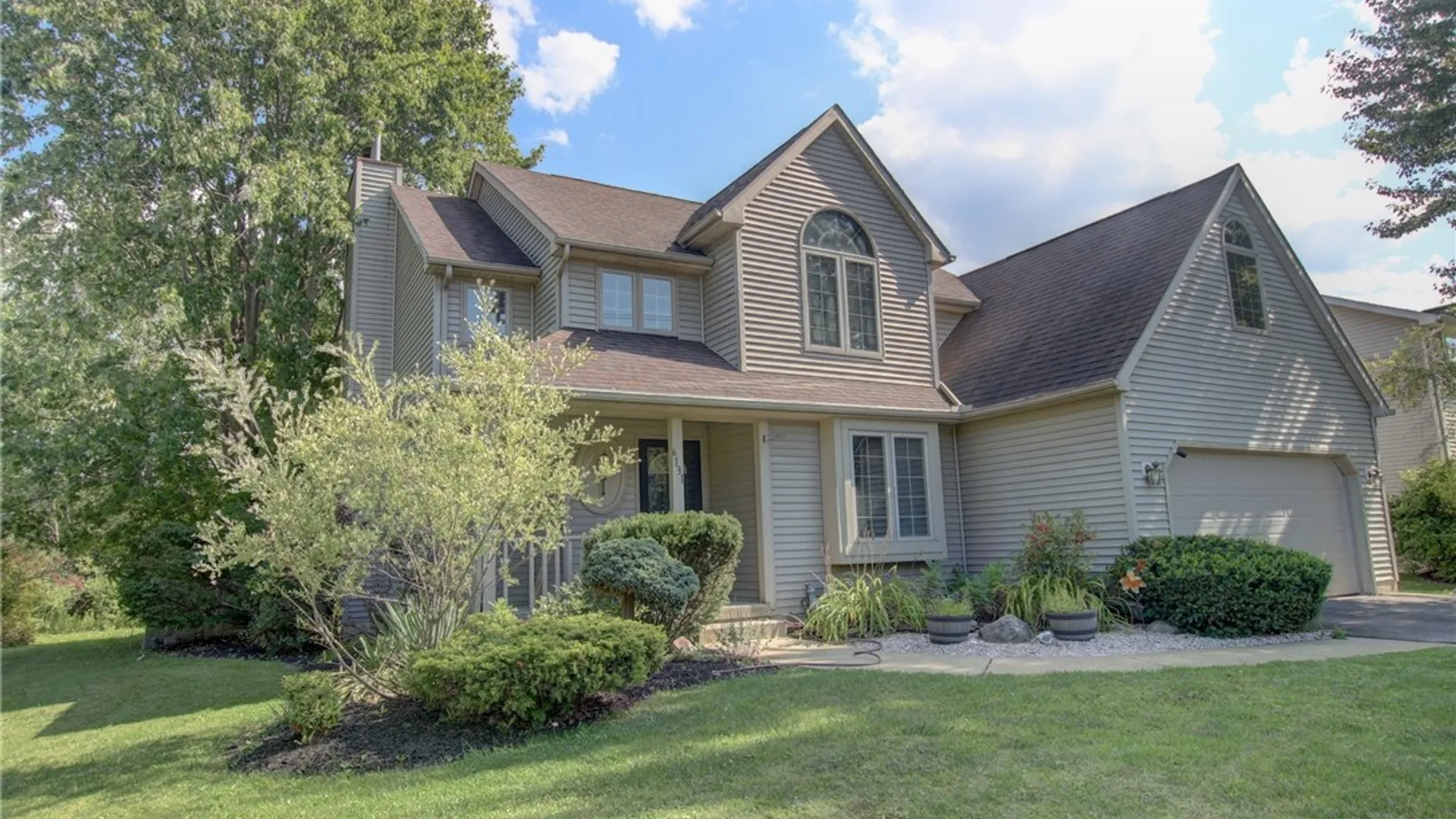 Property at 6131 Versailles Road, Hamburg, NY 14085 2