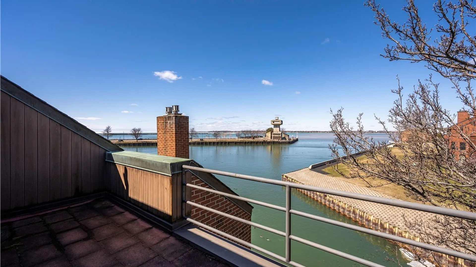 Property at 324 Rivermist Drive, Buffalo, NY 14202 43