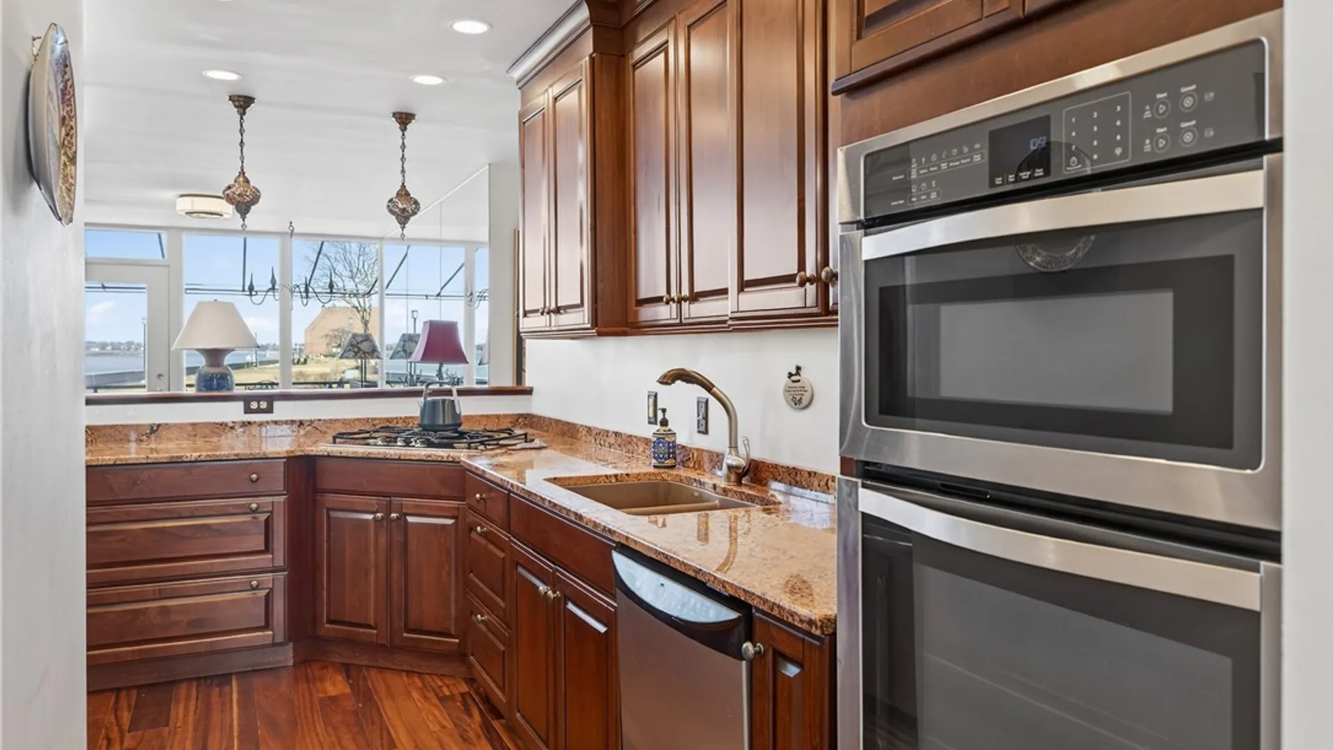 Property at 324 Rivermist Drive, Buffalo, NY 14202 7