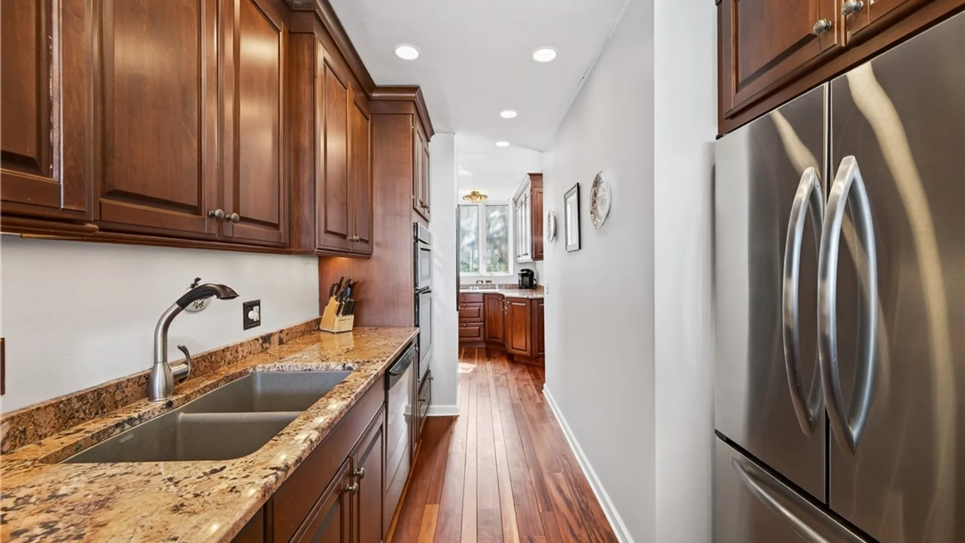 Property at 324 Rivermist Drive, Buffalo, NY 14202 8