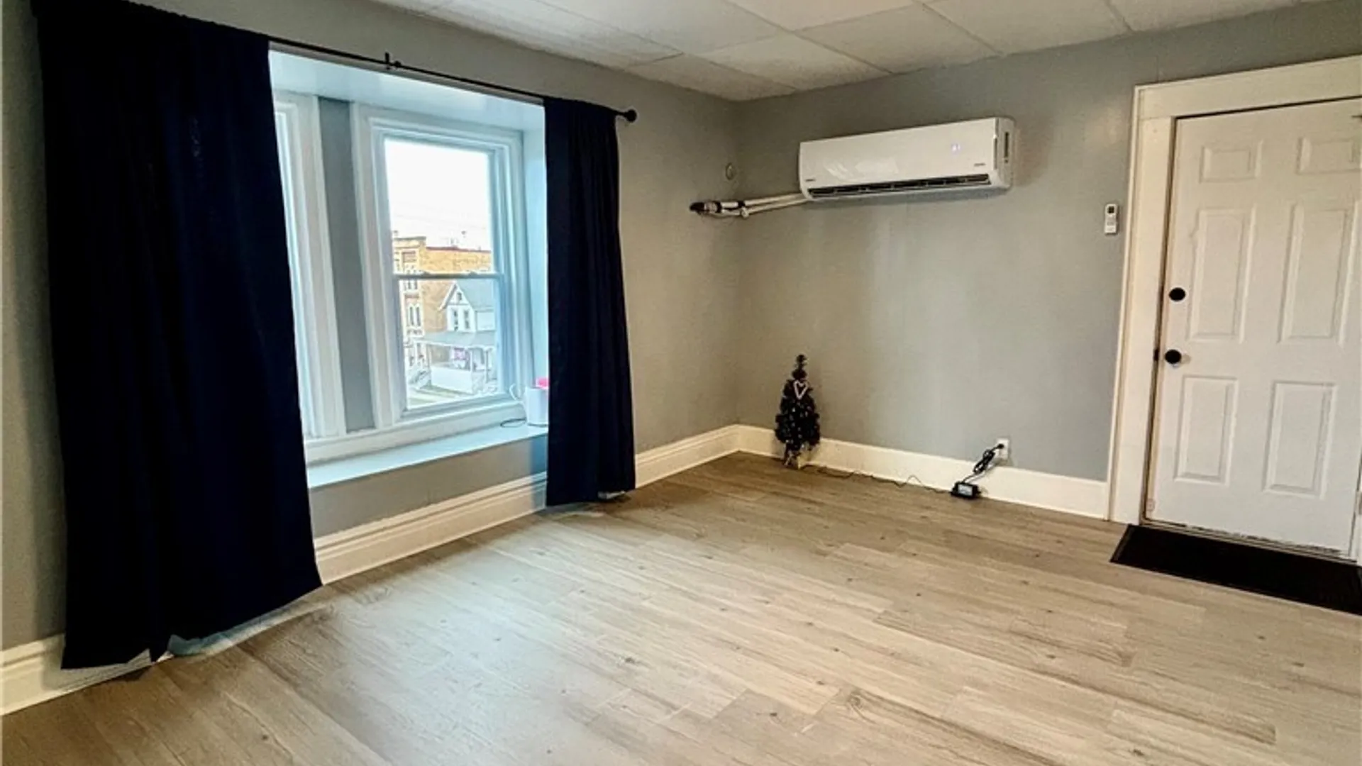 Property at 236 Massachusetts Avenue, Buffalo, NY 14213 8