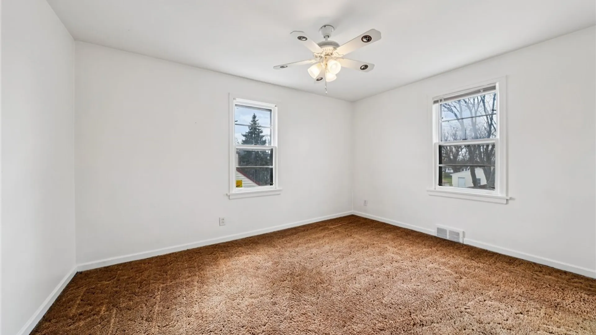 Property at 5380 Robert Avenue, Lewiston, NY 14092 19