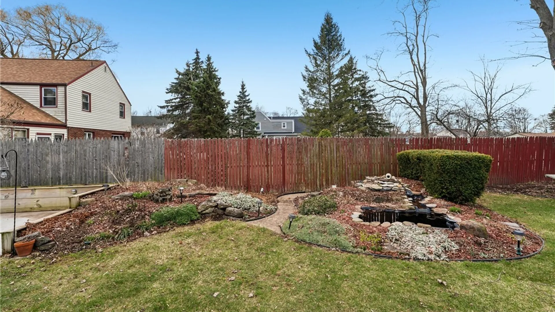 Property at 5380 Robert Avenue, Lewiston, NY 14092 2