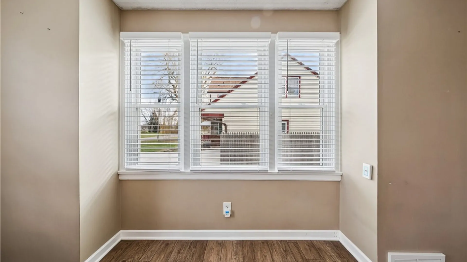 Property at 5380 Robert Avenue, Lewiston, NY 14092 6