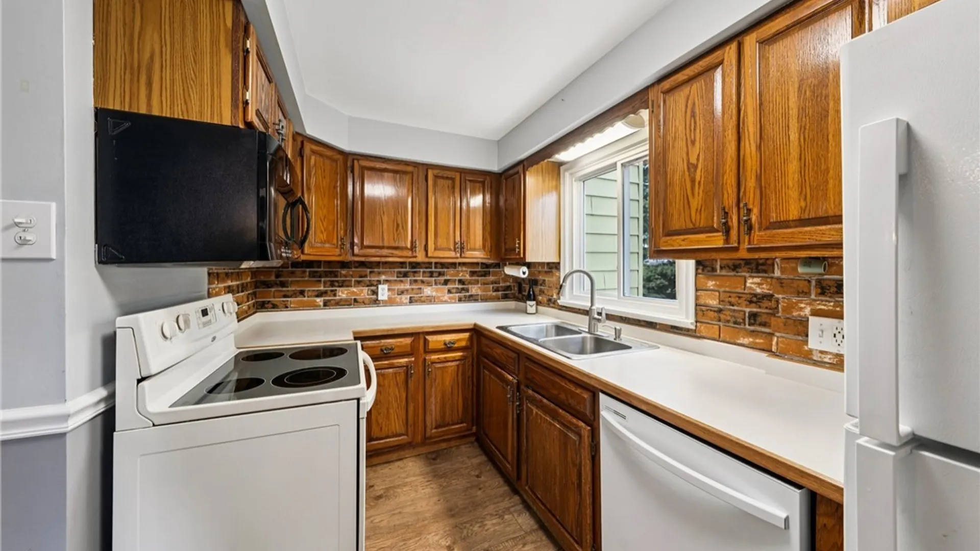 Property at 5380 Robert Avenue, Lewiston, NY 14092 7