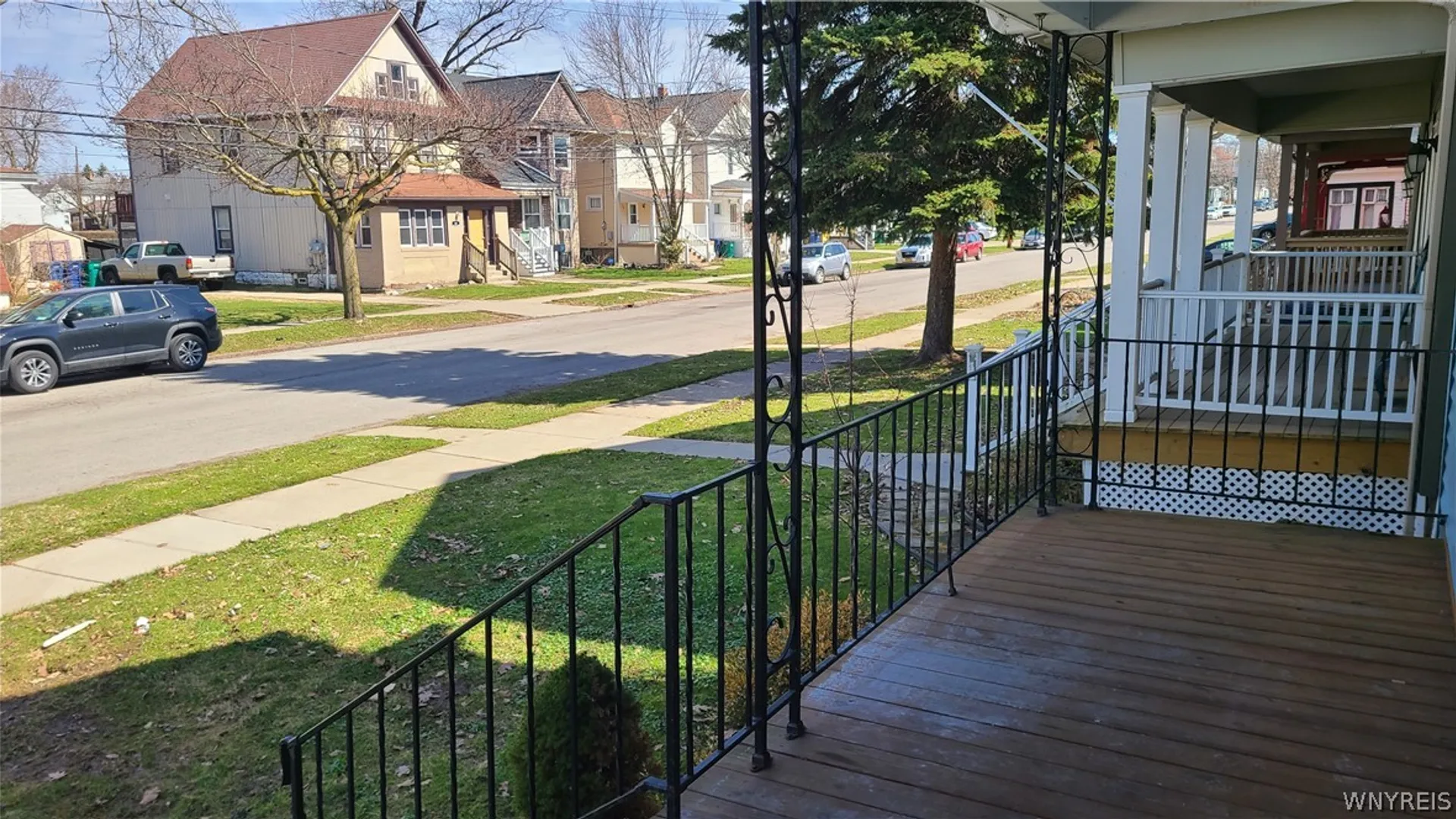 Property at 59 Aldrich Place, Buffalo, NY 14220 3