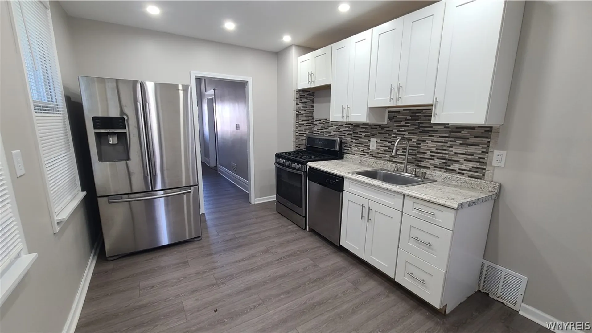 Property at 59 Aldrich Place, Buffalo, NY 14220 7