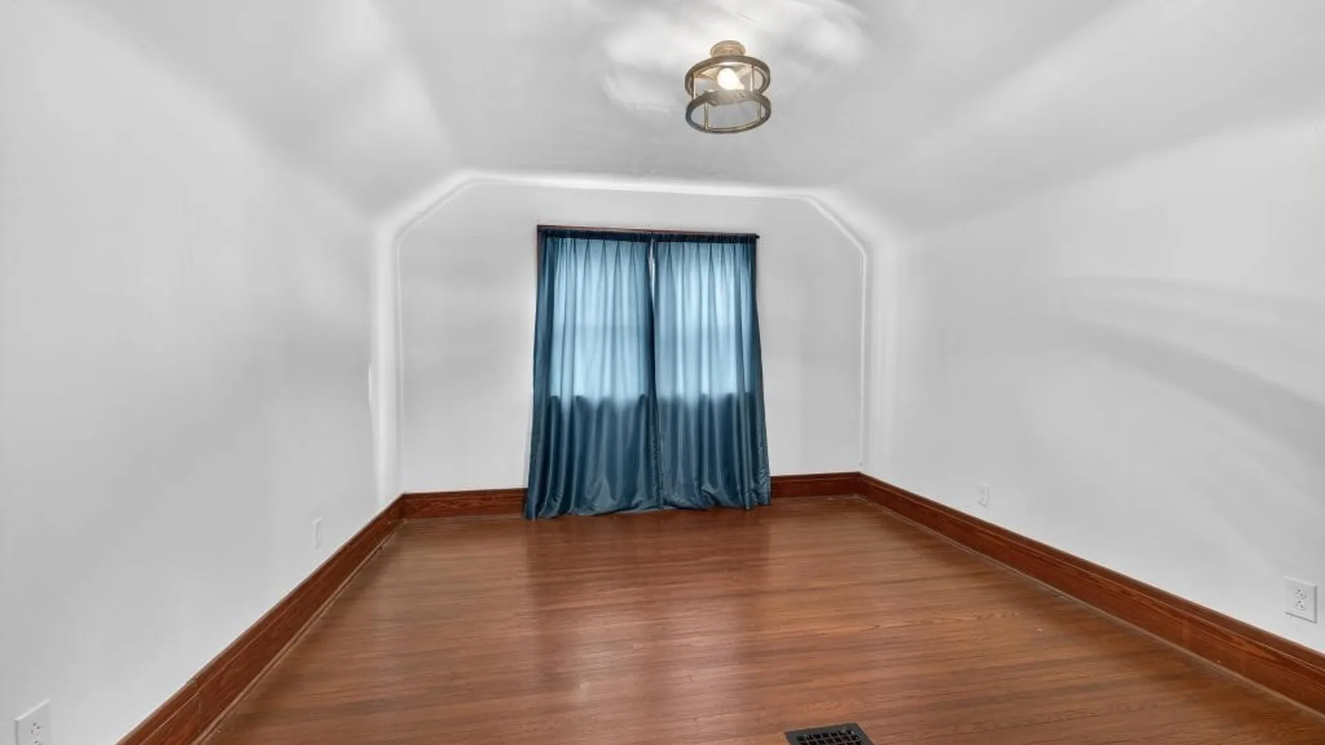 Property at 121 Ridgewood Road, Buffalo, NY 14220 10