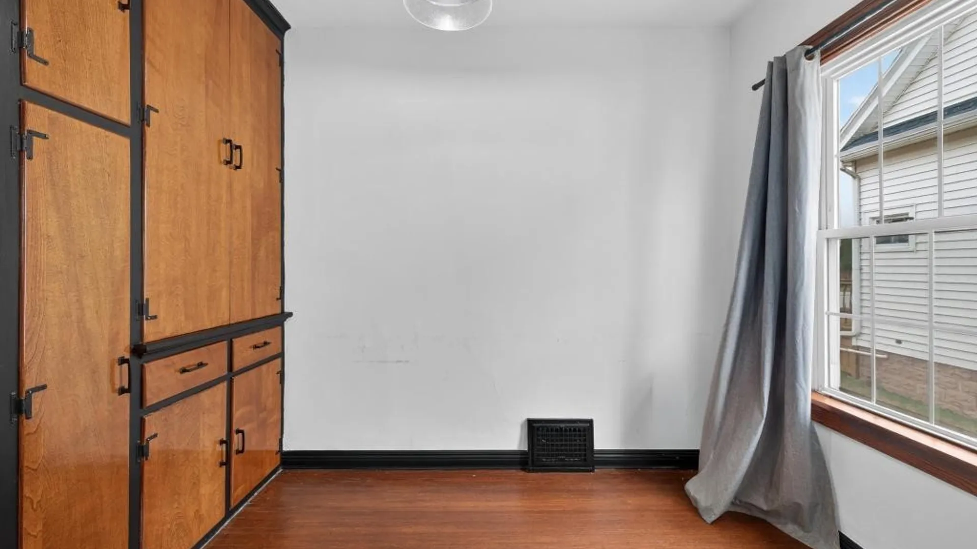 Property at 121 Ridgewood Road, Buffalo, NY 14220 15