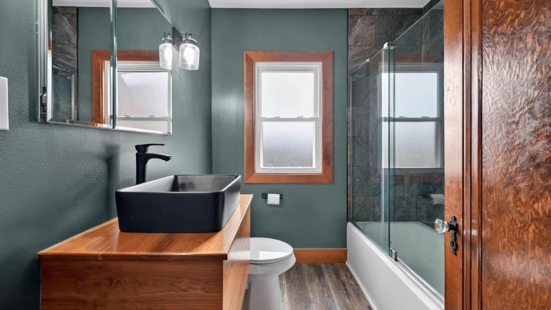 Property at 121 Ridgewood Road, Buffalo, NY 14220 16