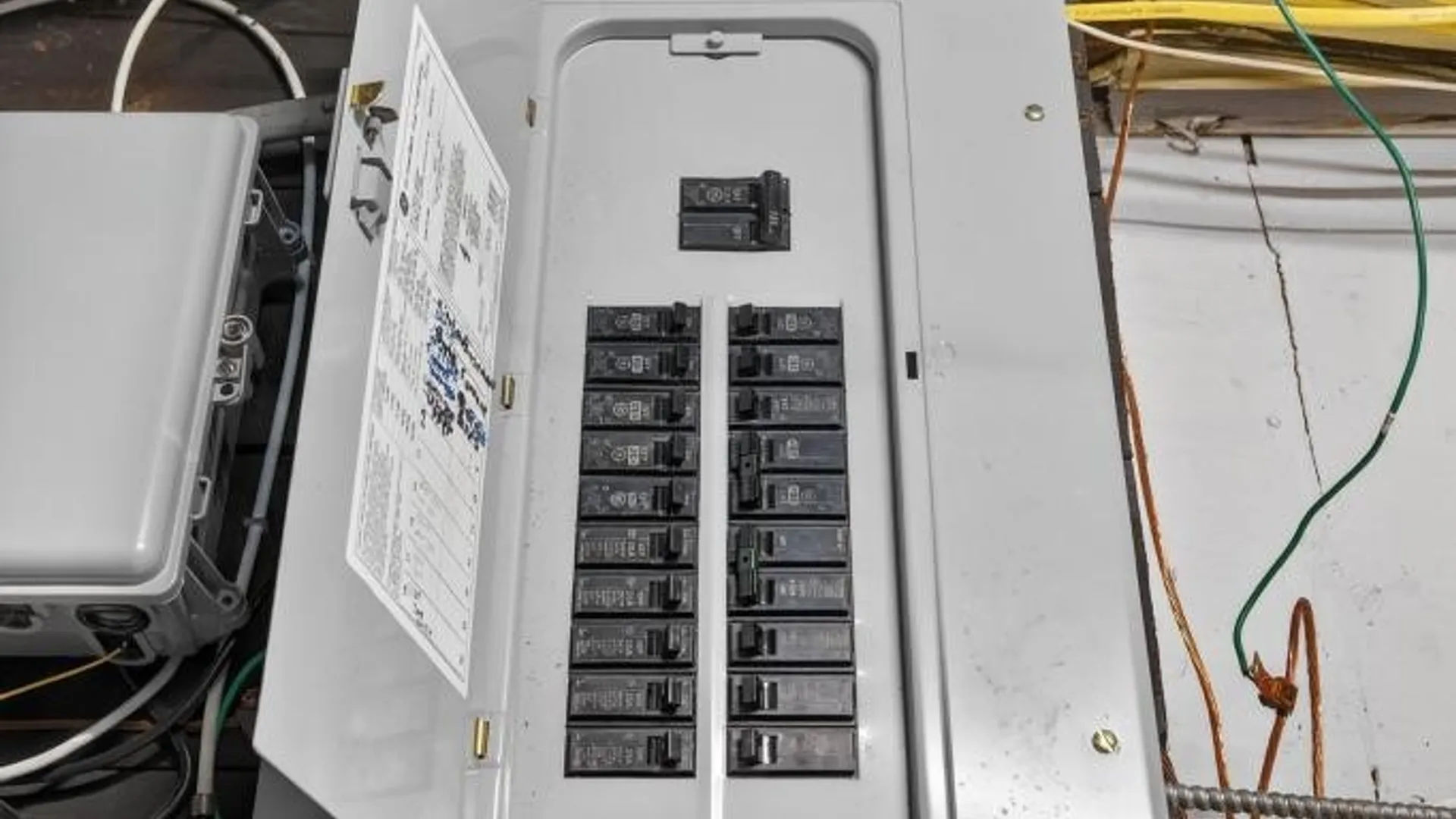 Property at 121 Ridgewood Road, Buffalo, NY 14220 23