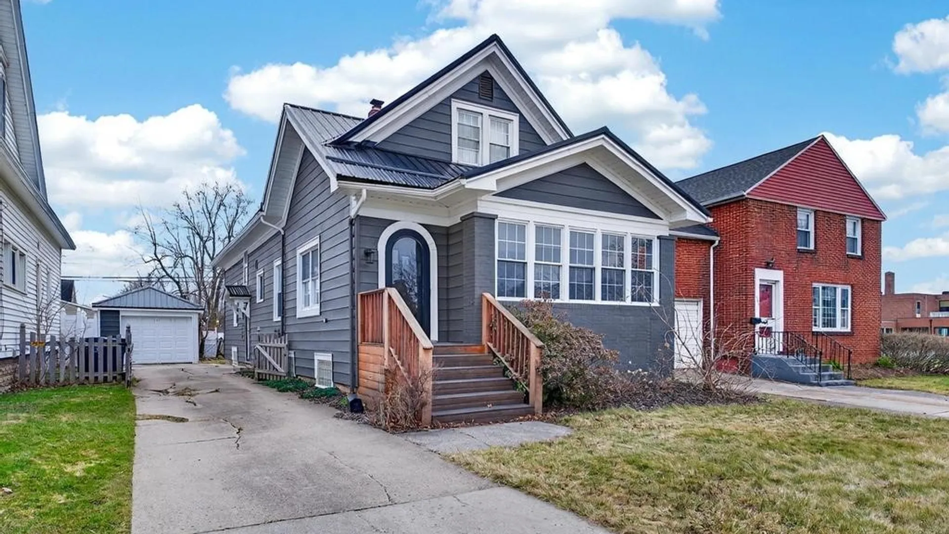 Property at 121 Ridgewood Road, Buffalo, NY 14220 3