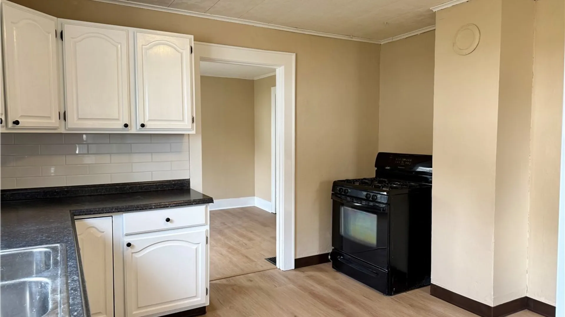 Property at 6441 Siawassia Street, DeWitt, NY 13078 17
