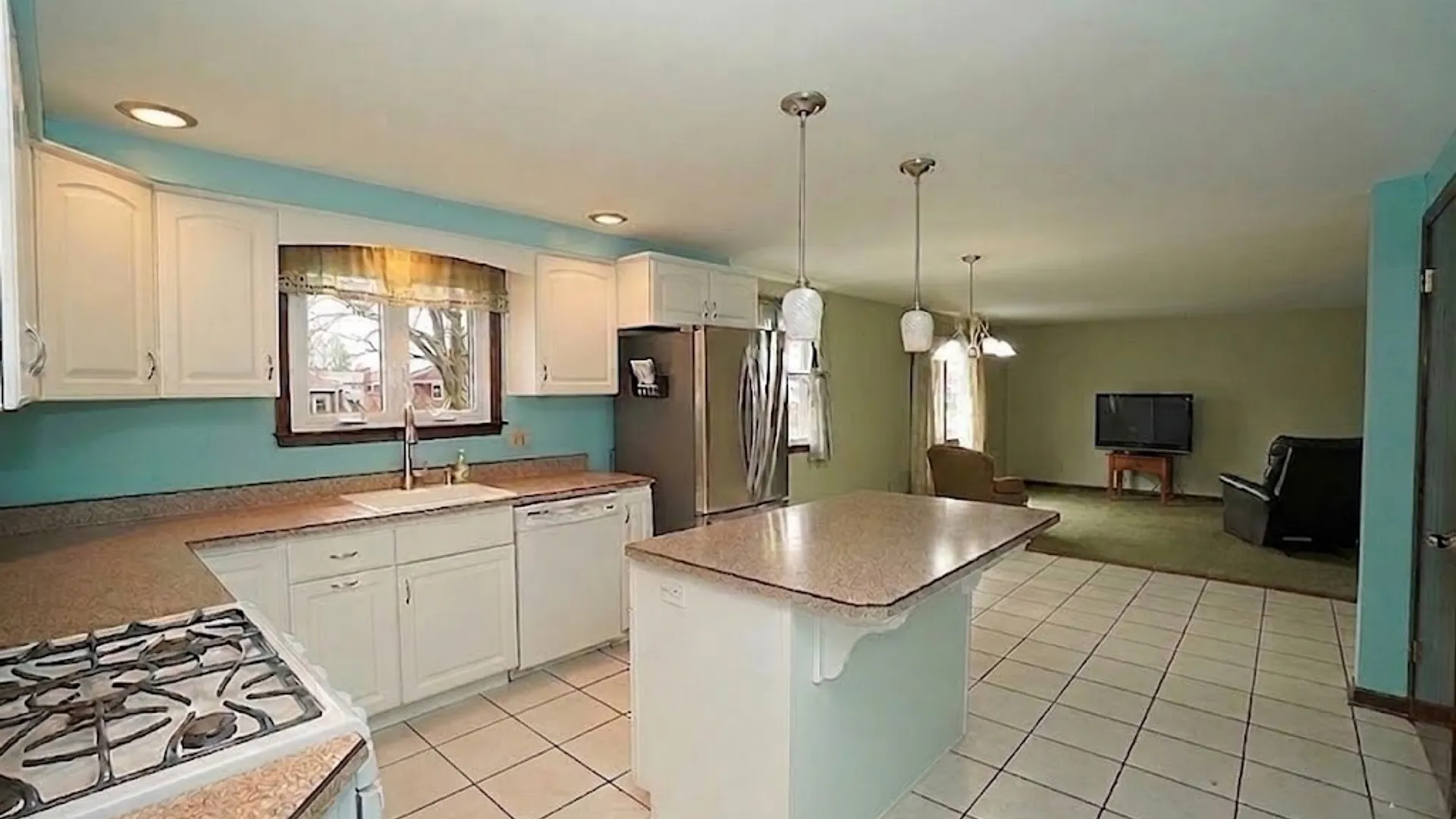 Property at 2974 Walck Drive, Wheatfield, NY 14120 9