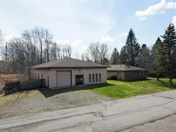 50-60 Ho-Jack Pk Pvt, Greece, NY 14612