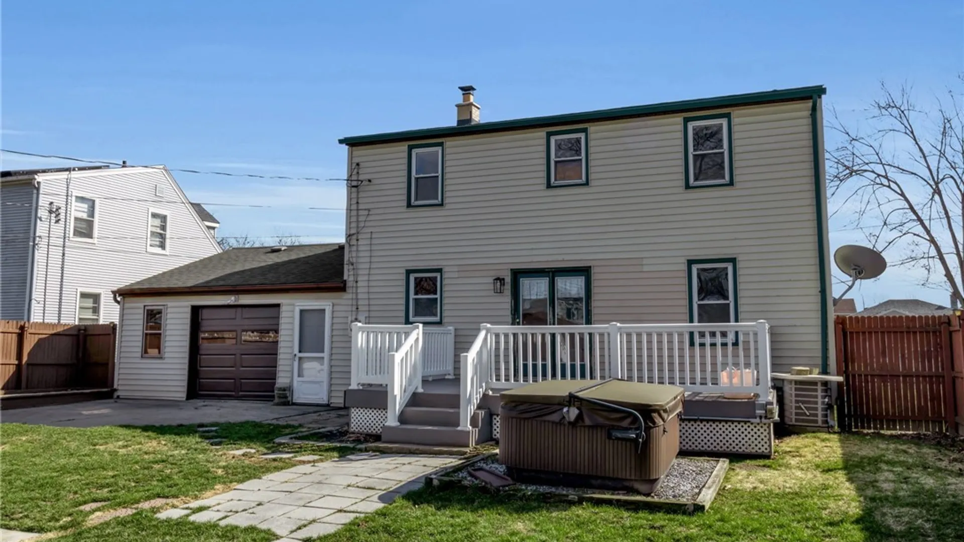 Property at 876 Pioneer Drive, North Tonawanda, NY 14120 3