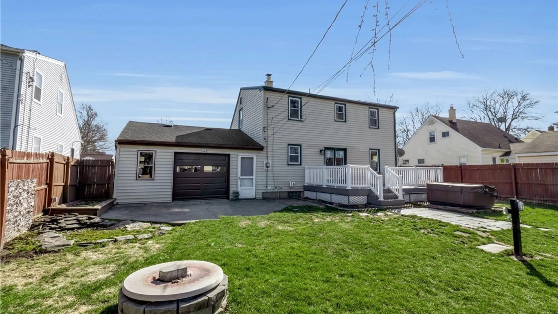 Property at 876 Pioneer Drive, North Tonawanda, NY 14120 4