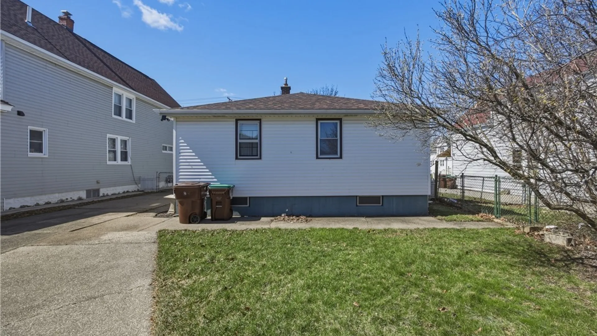 Property at 215 Halstead Avenue, Cheektowaga, NY 14212 20