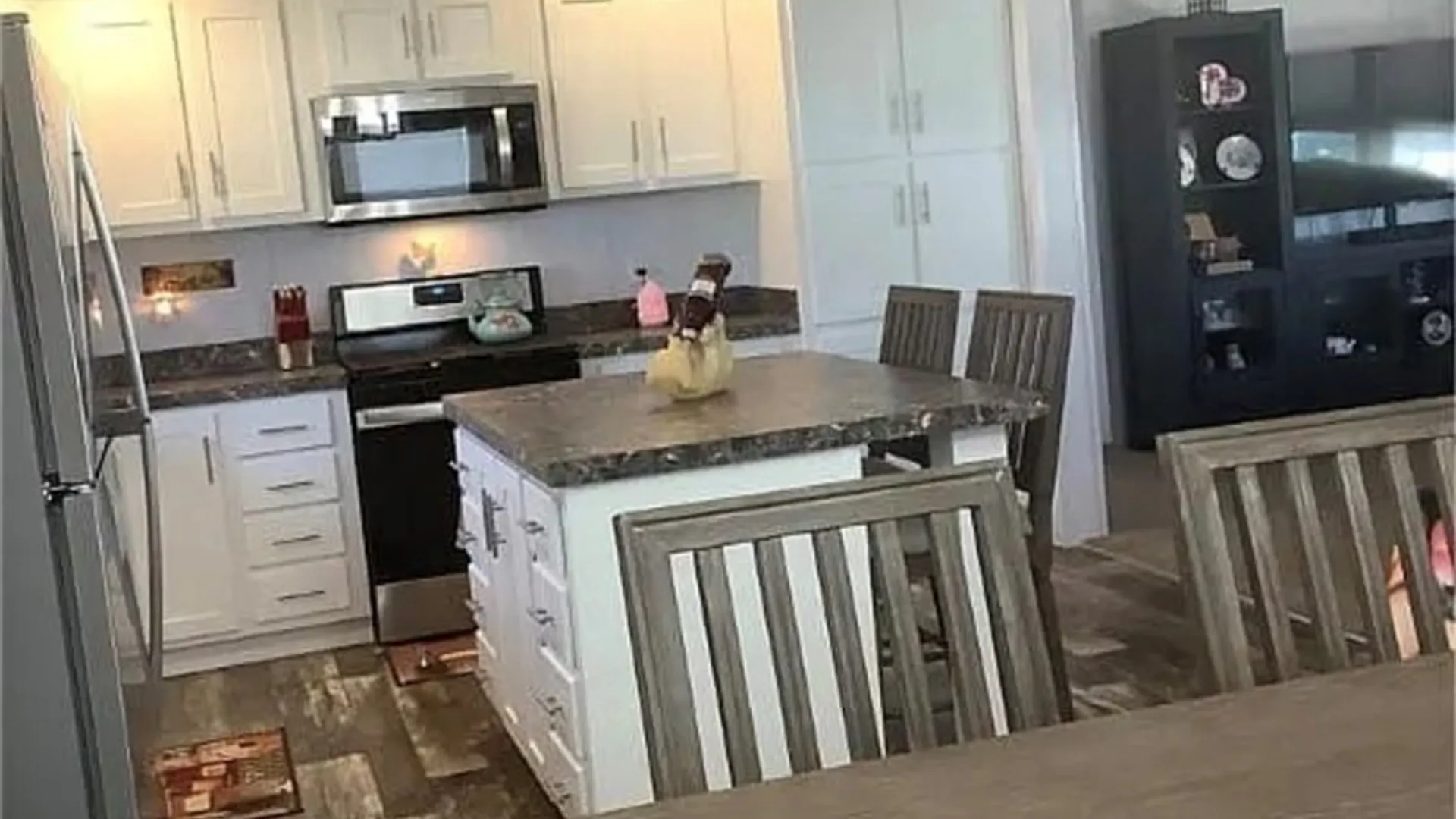 Property at 4314 Hurontario Parkway, Niagara, NY 14304 13