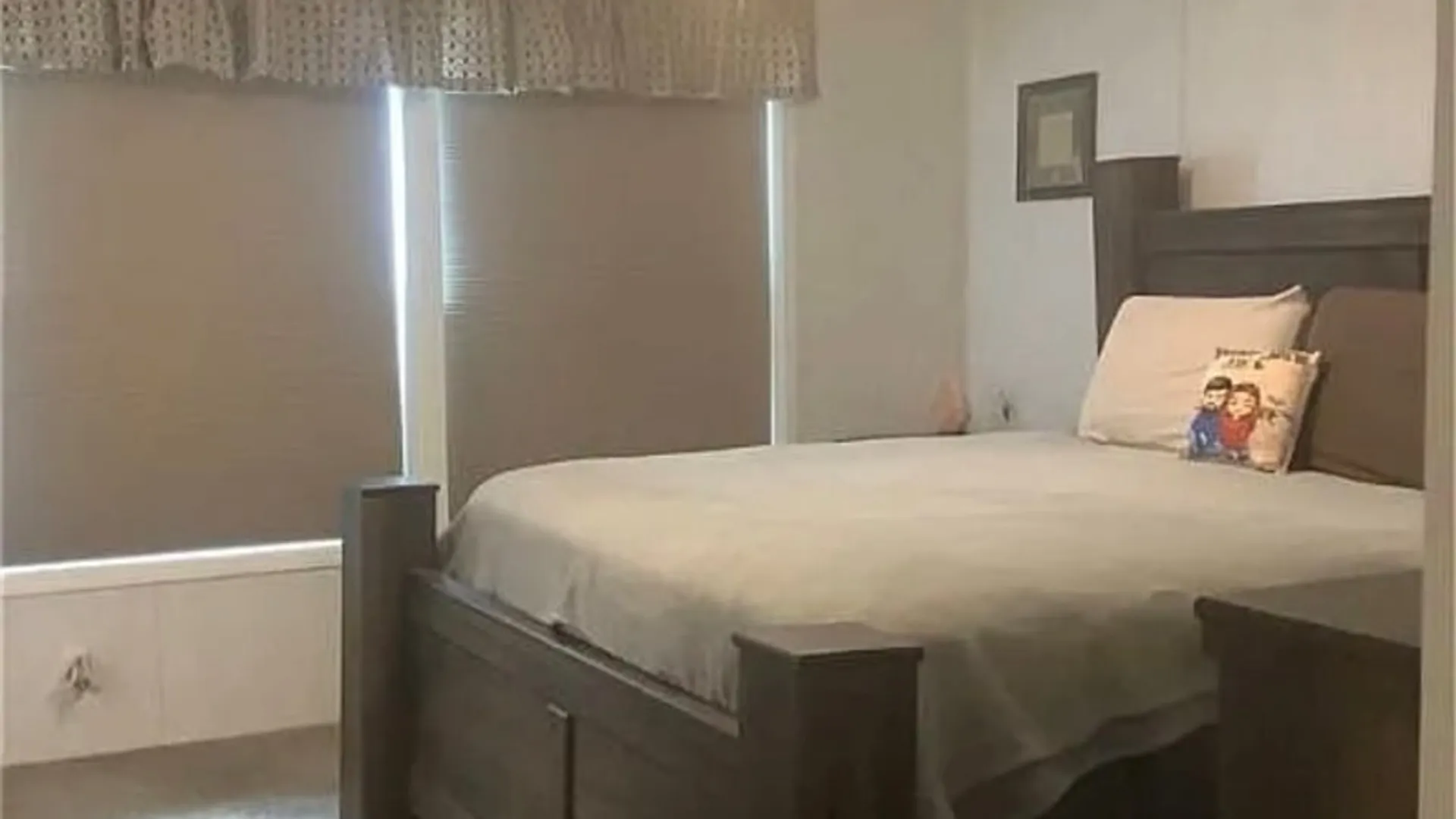 Property at 4314 Hurontario Parkway, Niagara, NY 14304 18