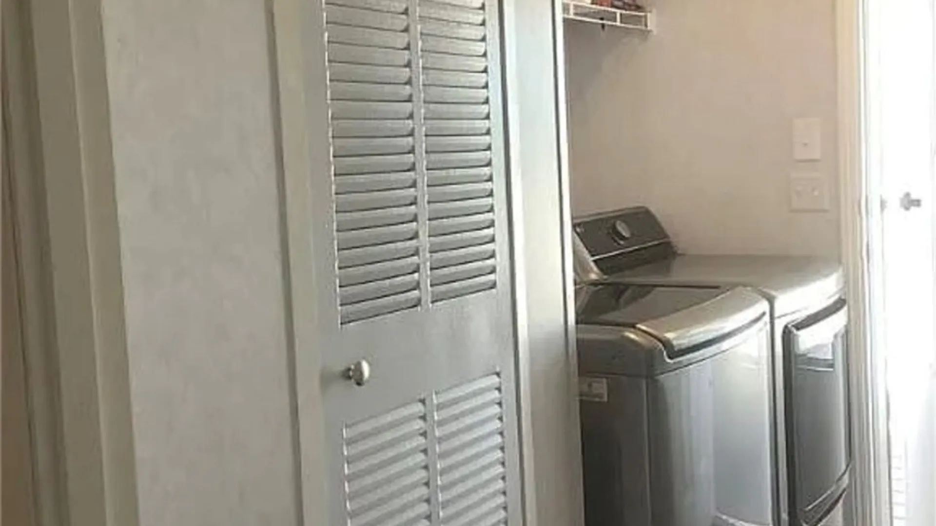 Property at 4314 Hurontario Parkway, Niagara, NY 14304 21