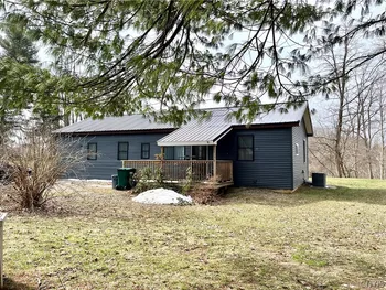 3373 County Route 57, Volney, NY 13126