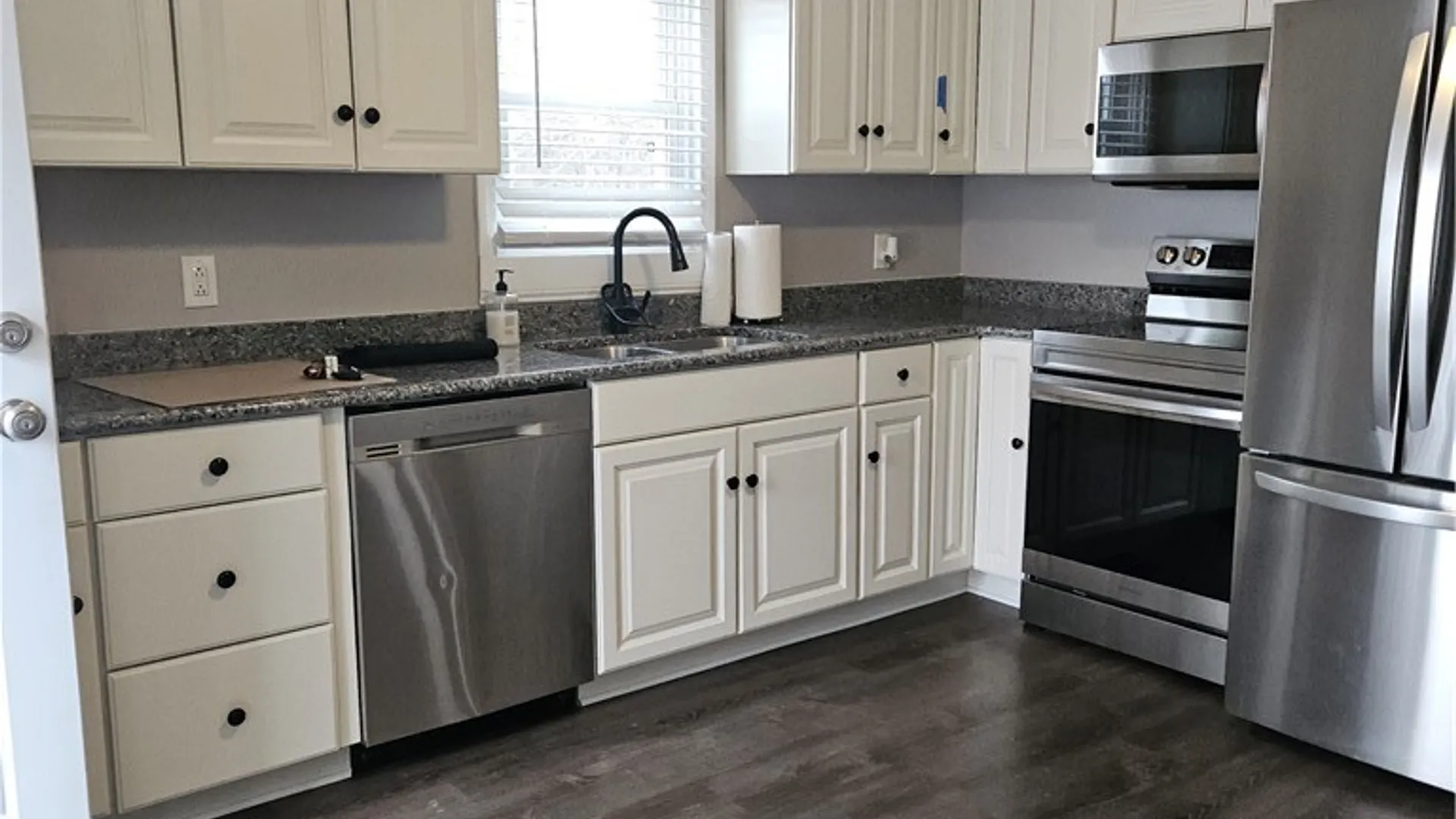 Property at 1214 Saunders Sett Road, Lewiston, NY 14305 4