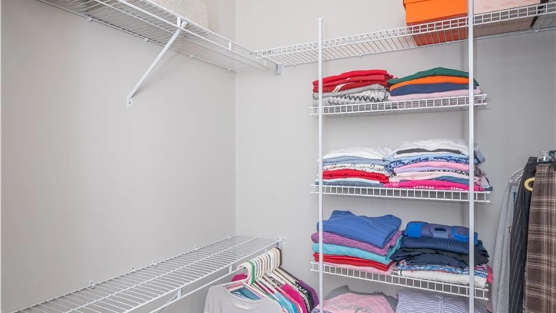 Property at 40 Greenspring Court, West Seneca, NY 14224 18