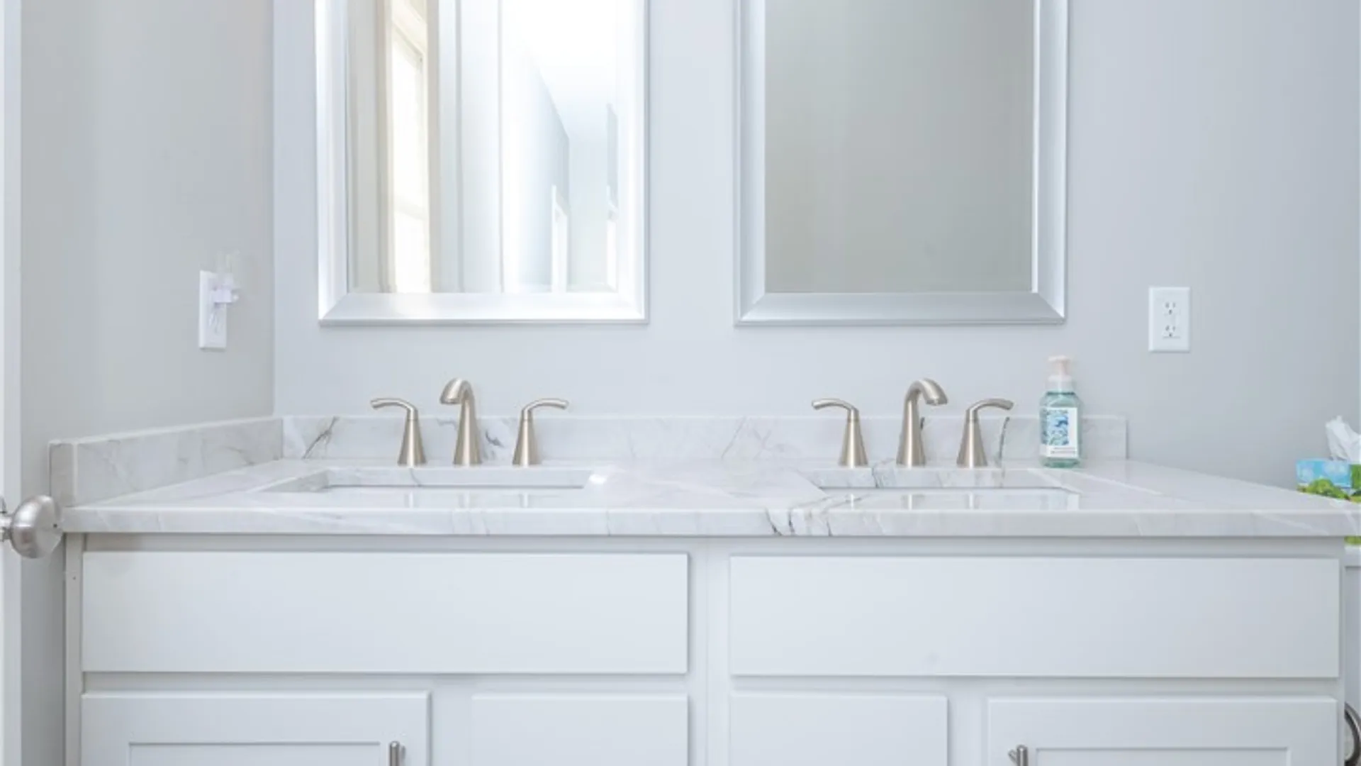 Property at 40 Greenspring Court, West Seneca, NY 14224 21