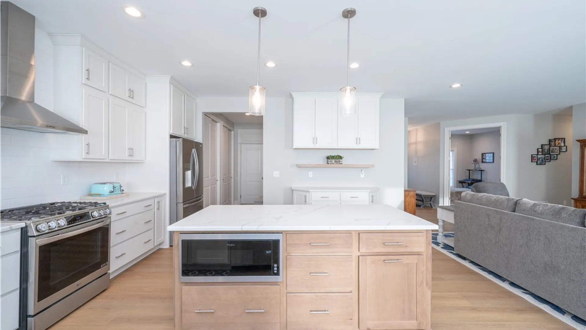 Property at 40 Greenspring Court, West Seneca, NY 14224 8