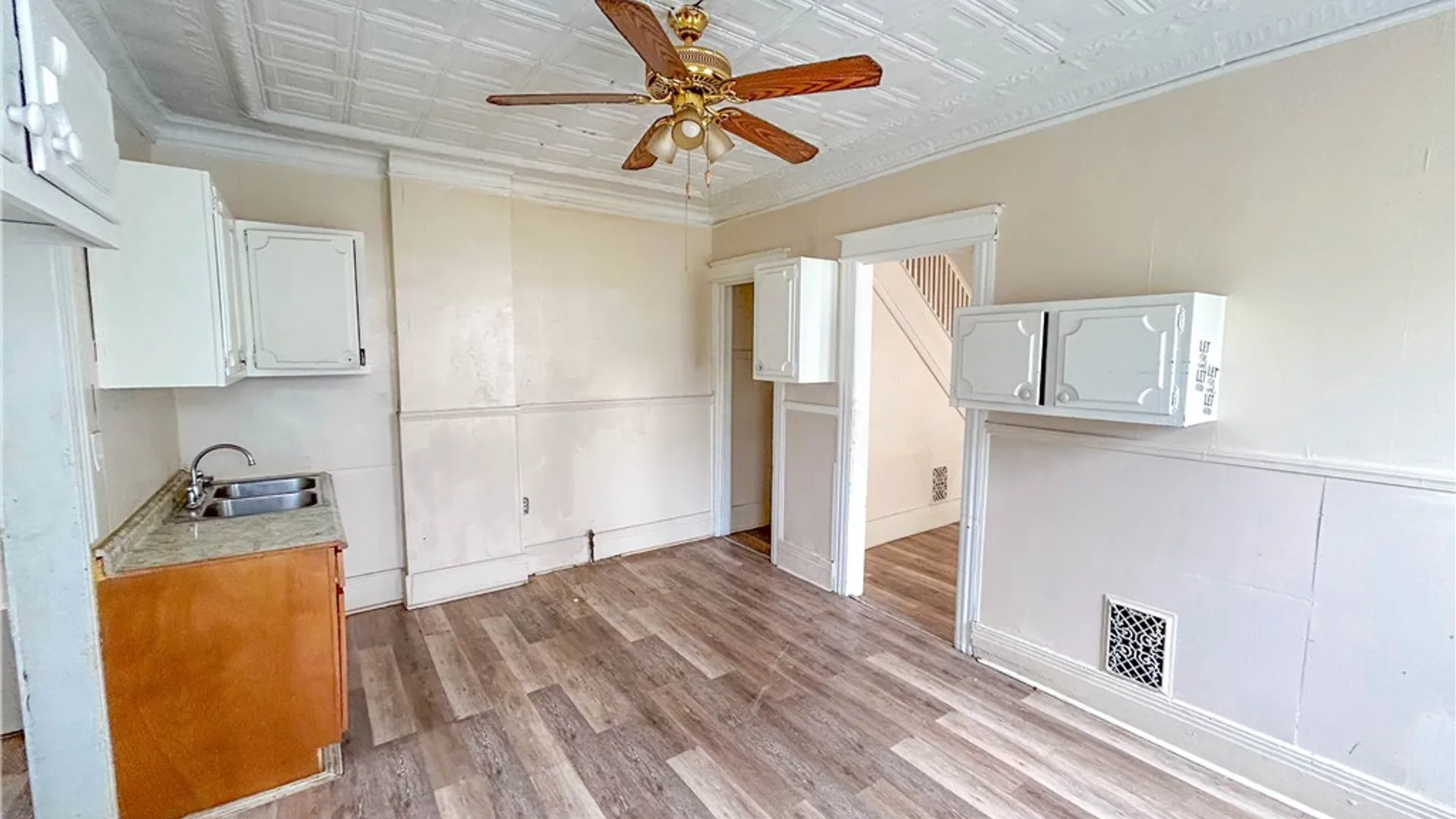 Property at 468-470 Emerson Street, Rochester, NY 14613 8