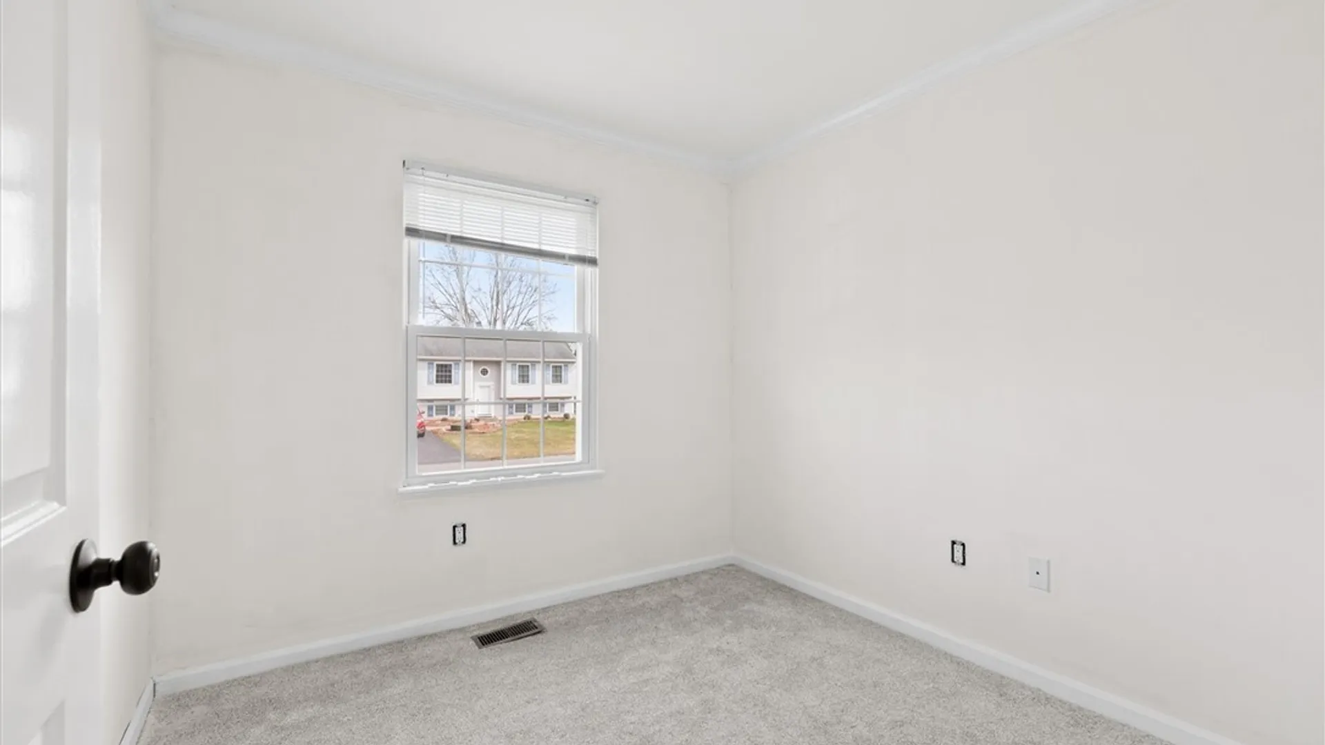 Property at 8196 Rizzo Drive, Clay, NY 13041 25