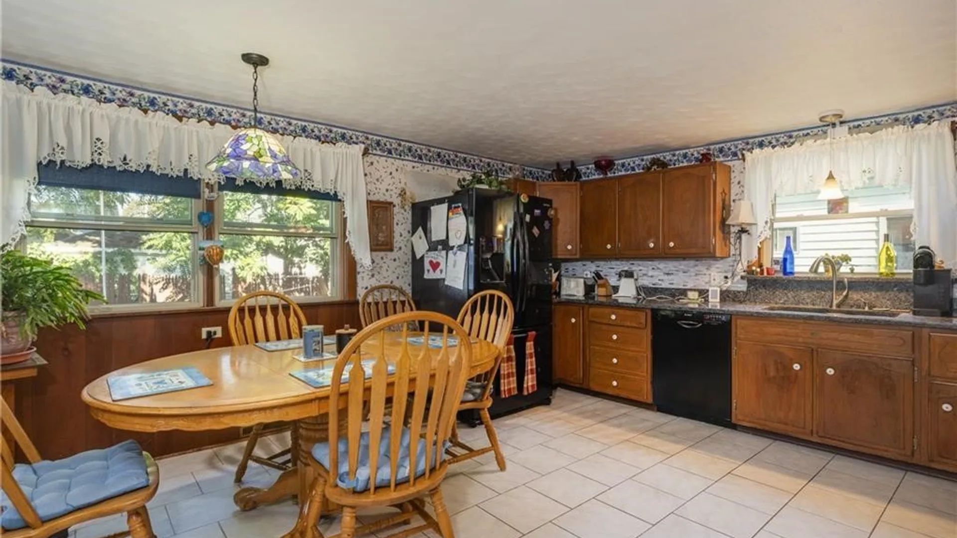 Property at 461 Maple Avenue, Elmira City, NY 14904 3