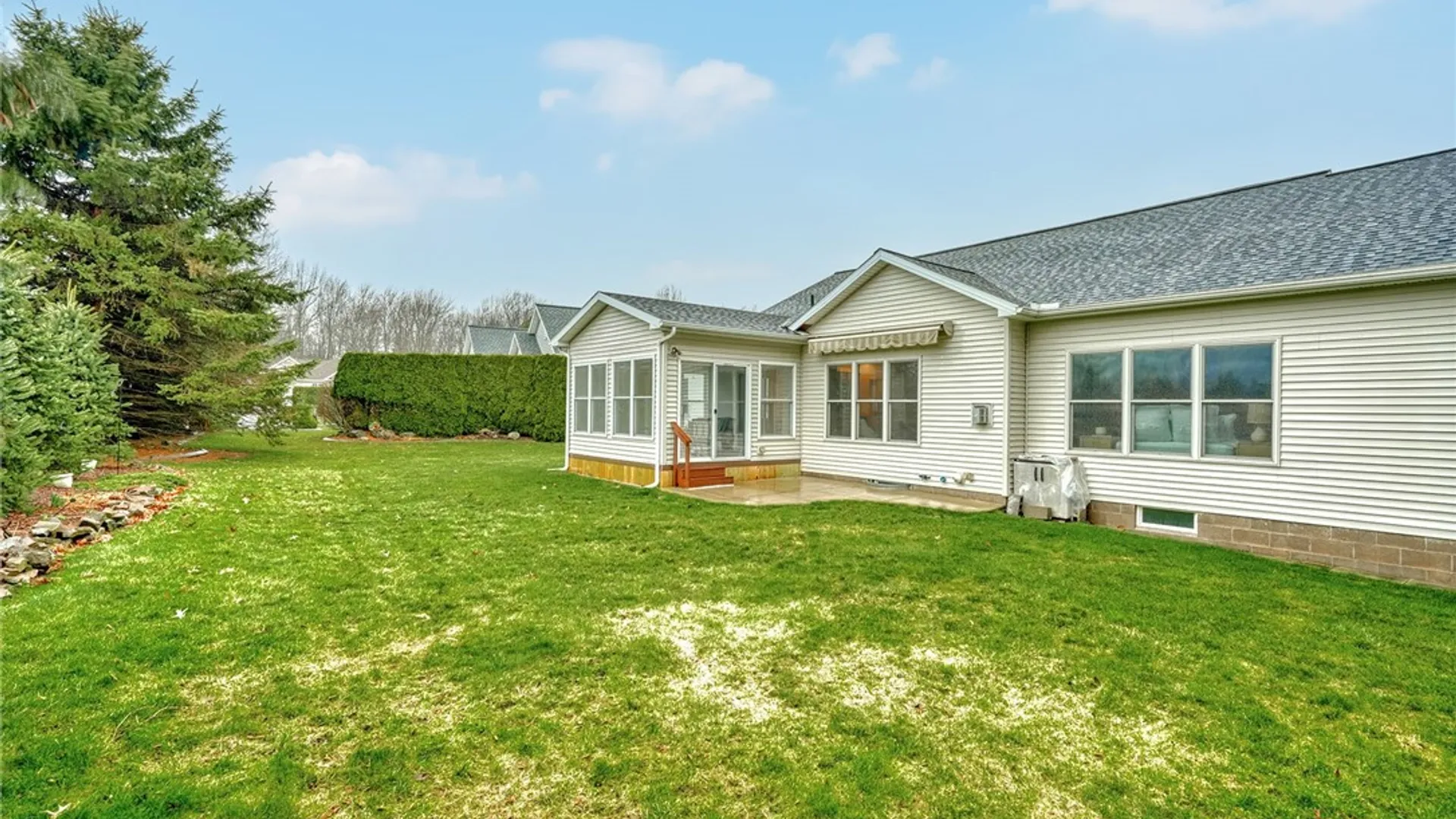 Property at 117 Hawthorne Drive, Ogden, NY 14559 14