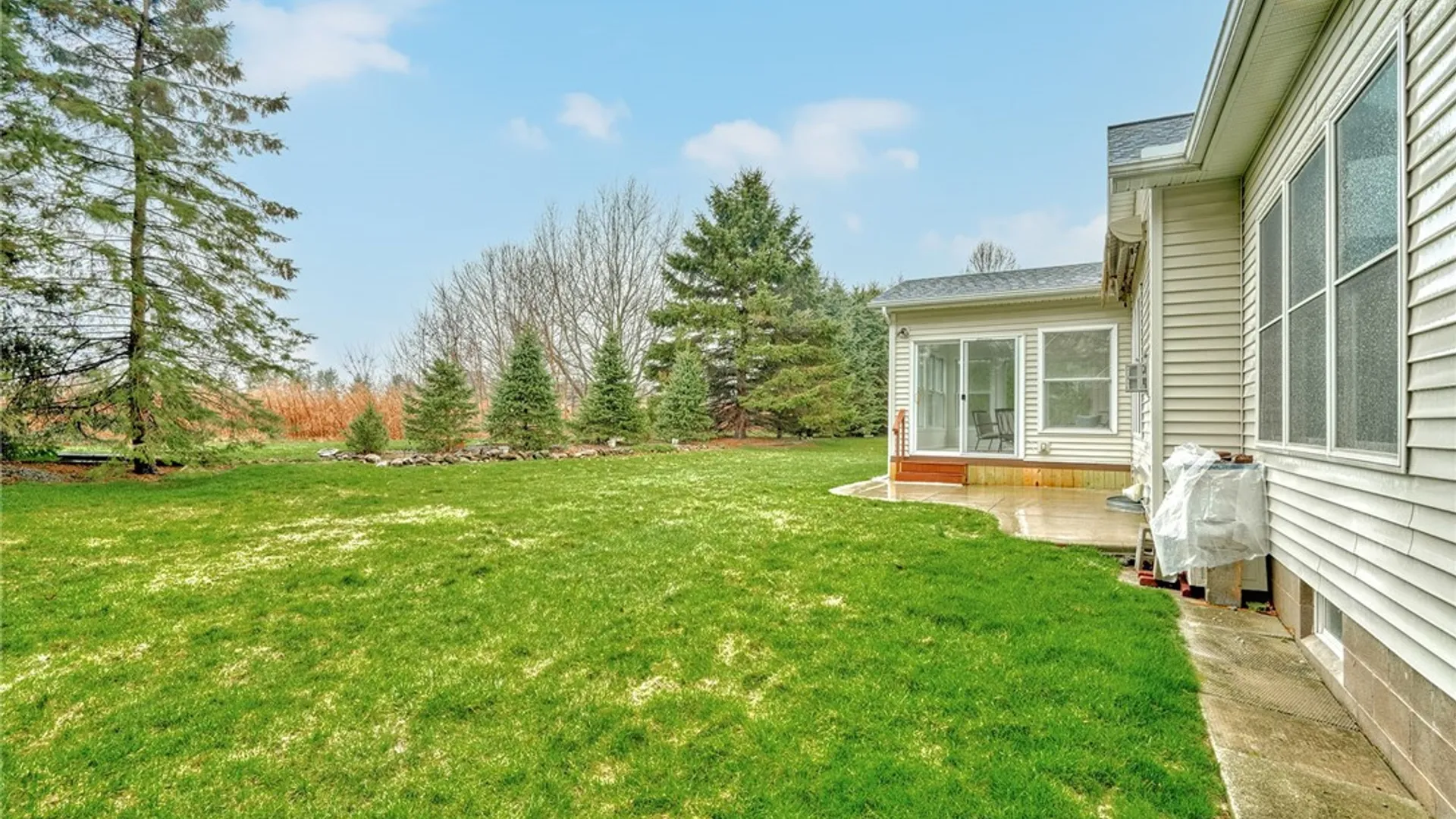 Property at 117 Hawthorne Drive, Ogden, NY 14559 15