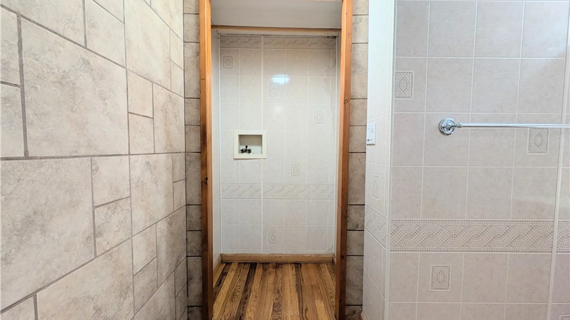 Property at 2802 Elmhurst Avenue, Ellicott, NY 14701 10