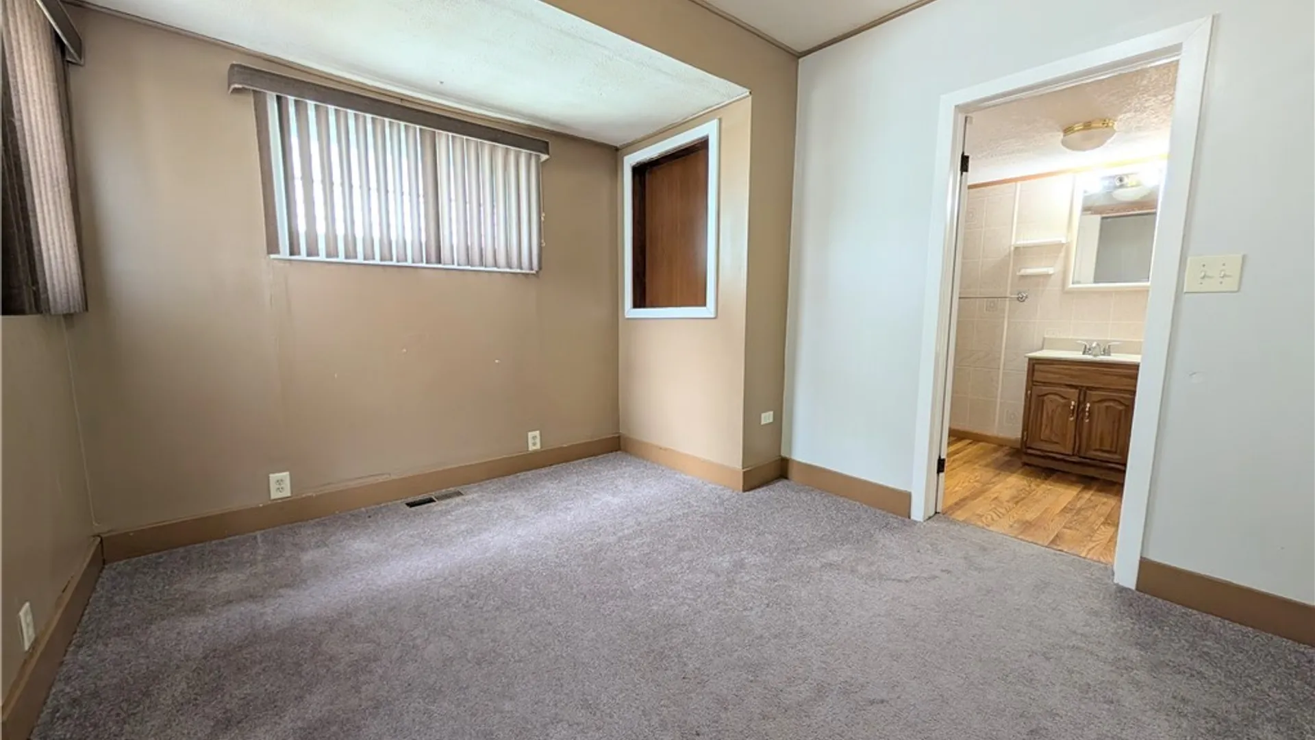 Property at 2802 Elmhurst Avenue, Ellicott, NY 14701 11