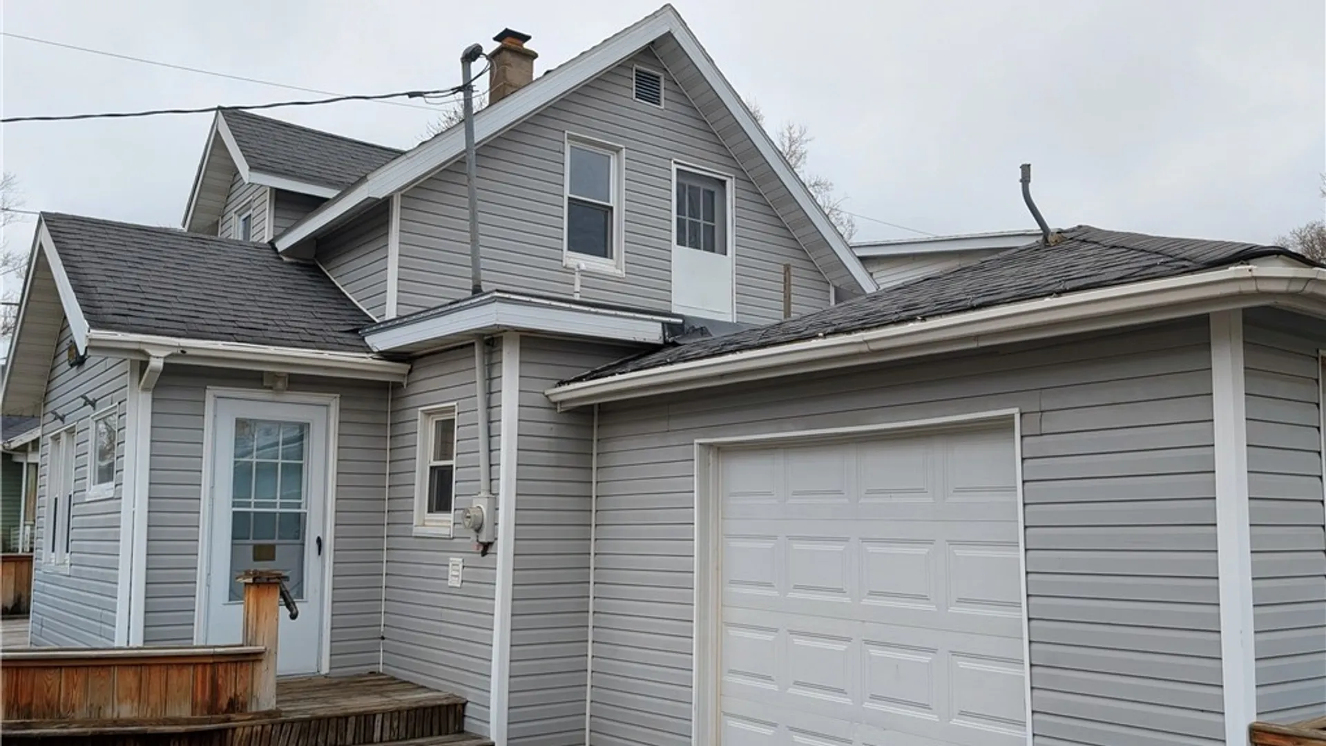 Property at 2802 Elmhurst Avenue, Ellicott, NY 14701 2