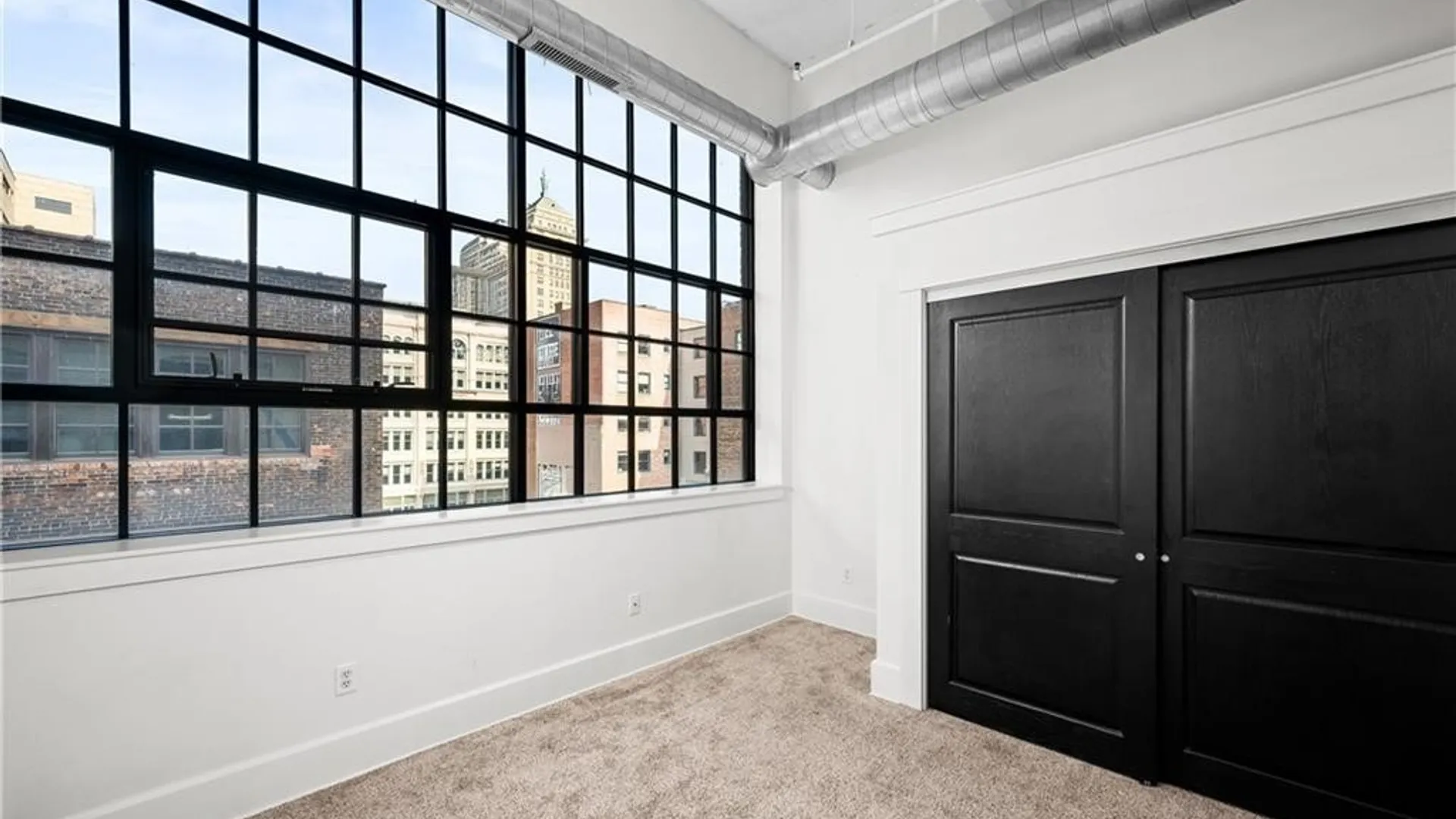 Property at 210 Ellicott Street, Buffalo, NY 14203 25