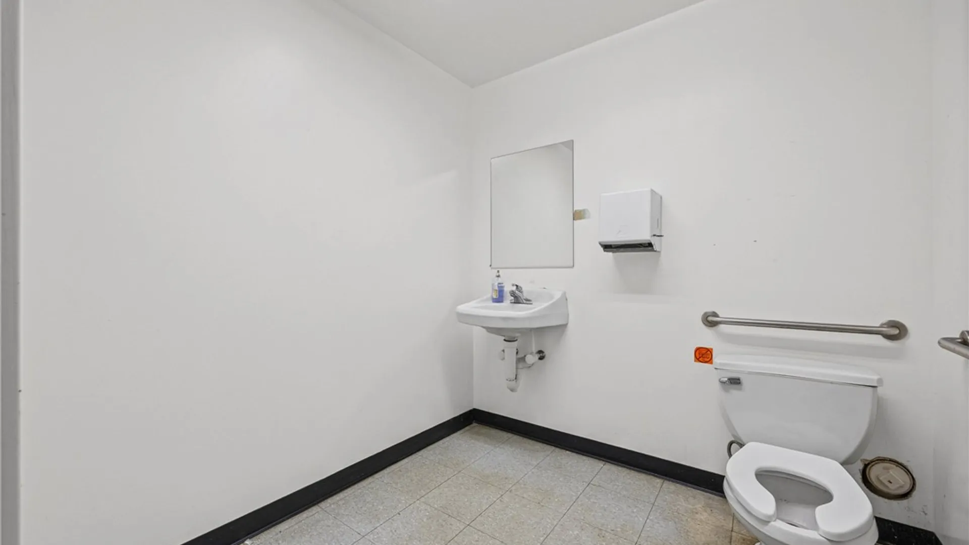 Property at 24 State Route 31, Lyons, NY 14489 15