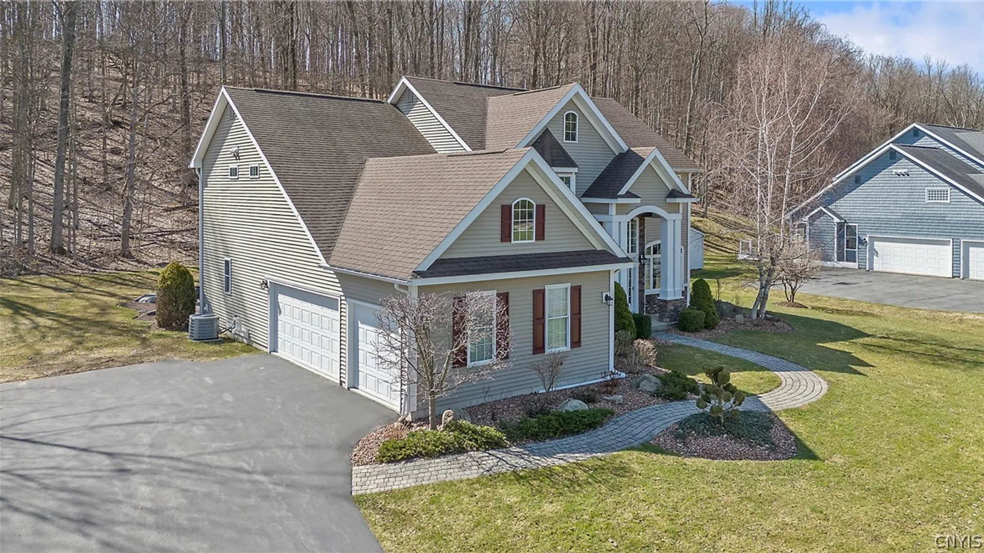 Property at 301 Starksboro Drive, Camillus, NY 13031 42
